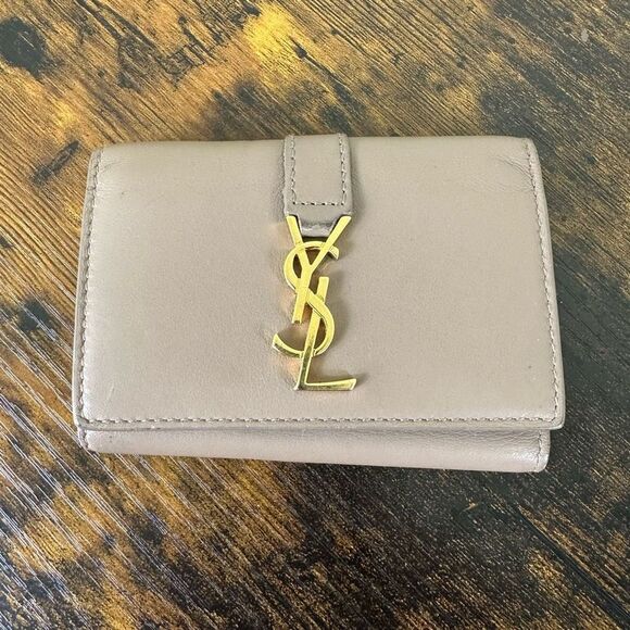 Yves Saint Laurent Accessories - Yves Saint Laurent YSL Leather 6 Key Case Beige W/ Certificate of Authenticity